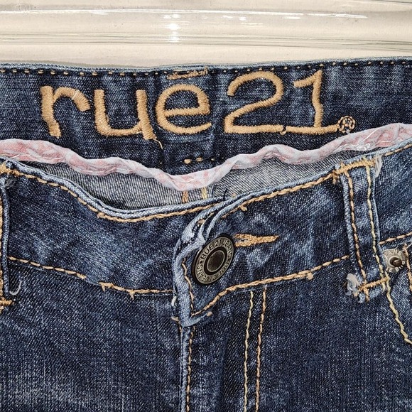 Rue 21 Y2K low rise bootcut denim jeans Size  -Short 7/8 - Picture 2 of 4